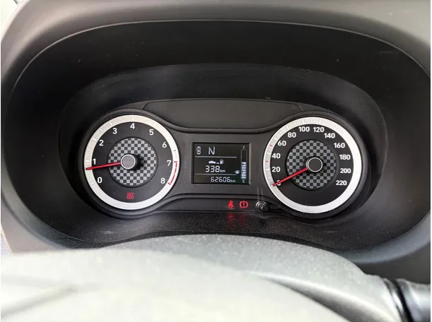 Car image 22