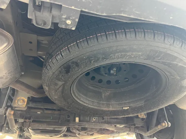 Car image 28