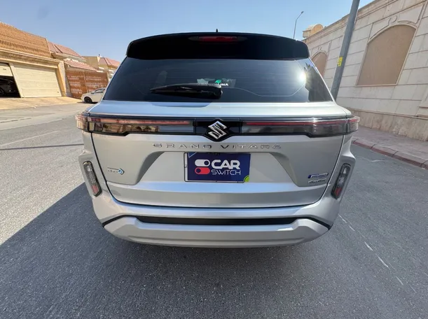 Car image 6