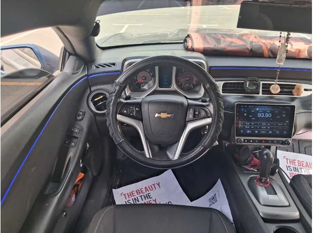 Car image 17