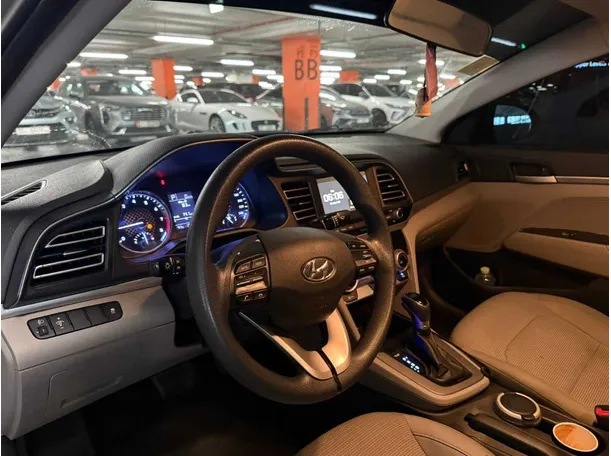 Car image 7