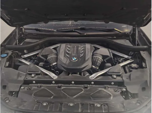 Car image 38