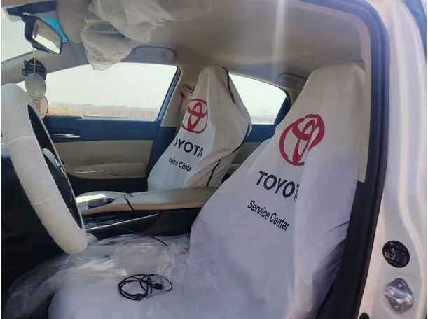 Car image 13