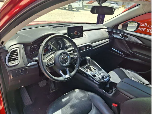 Car image 11