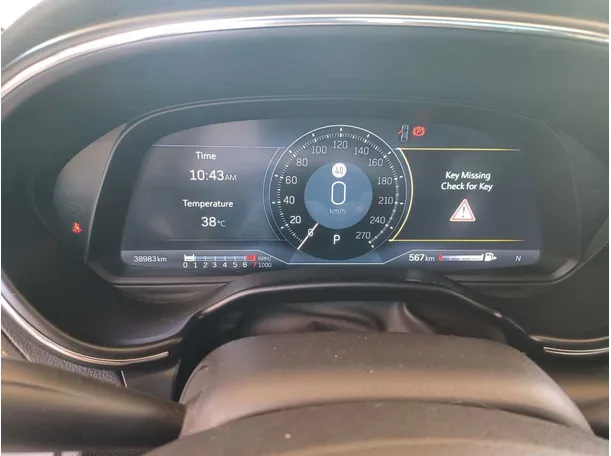 Car image 18