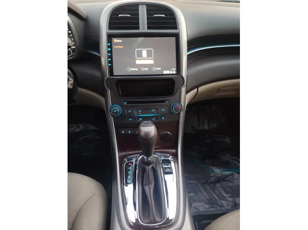 Car image 19