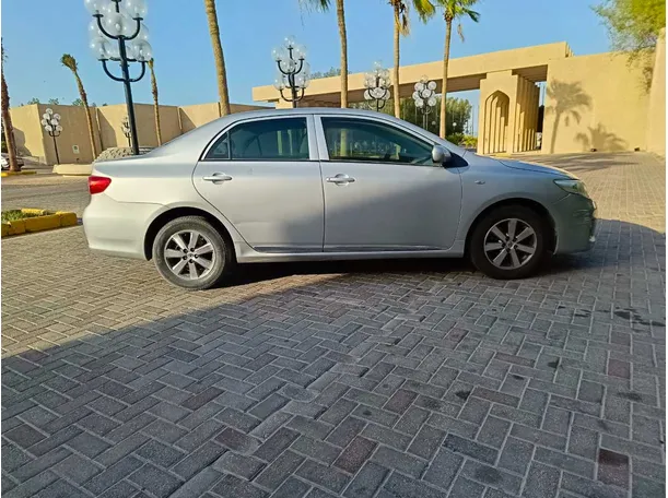 Car image 7