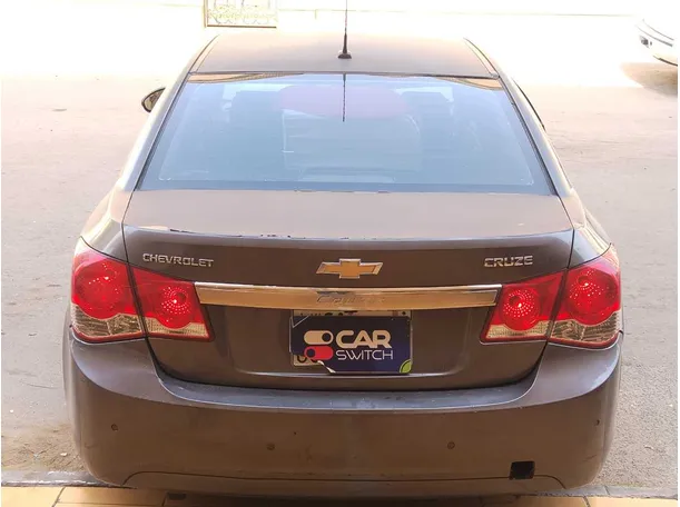 Car image 6