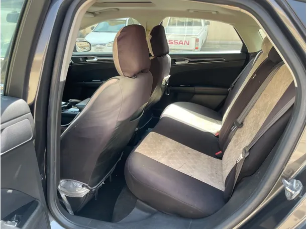Car image 16