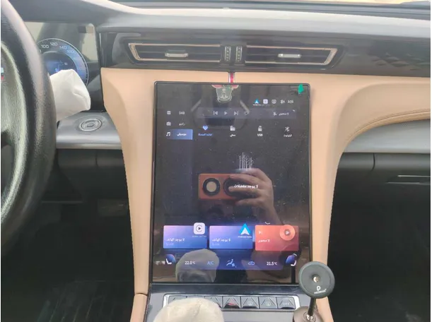 Car image 15