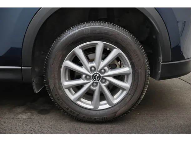 Car image 7