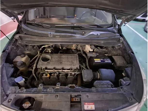 Car image 11