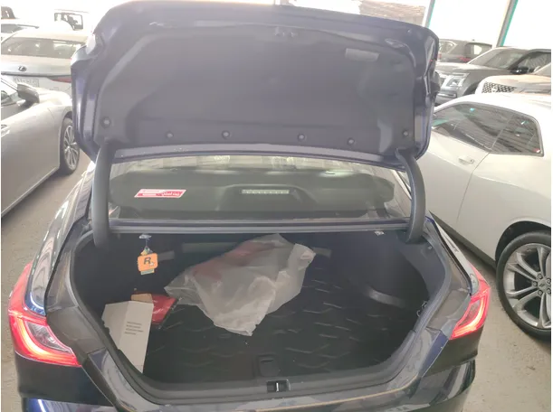 Car image 31