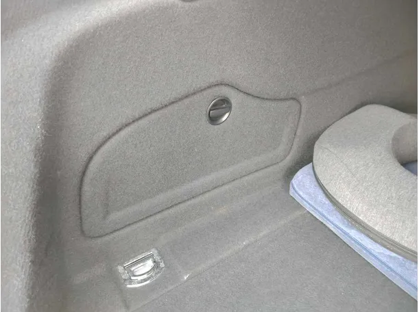 Car image 41
