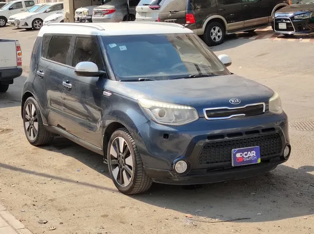 Car image 4