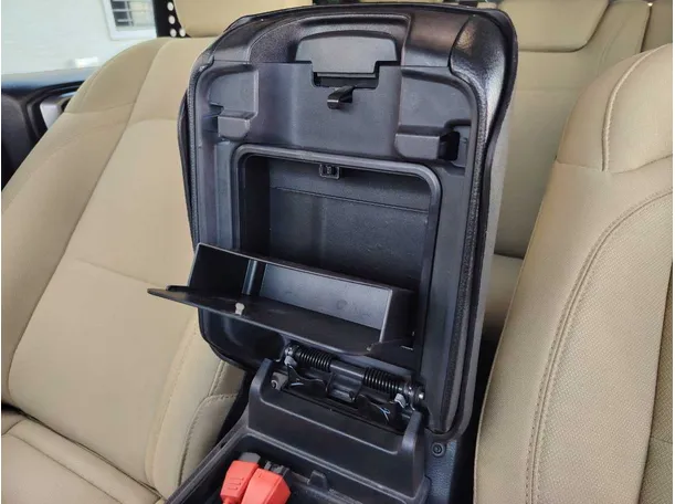 Car image 39