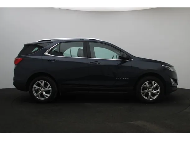 Car image 13