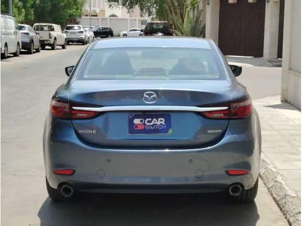 Car image 6