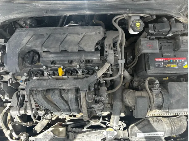 Car image 26