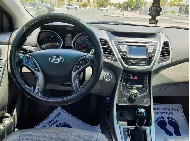 Car image 15