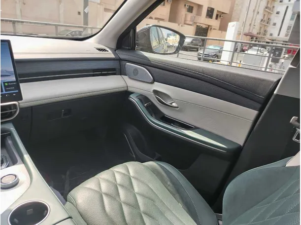 Car image 45