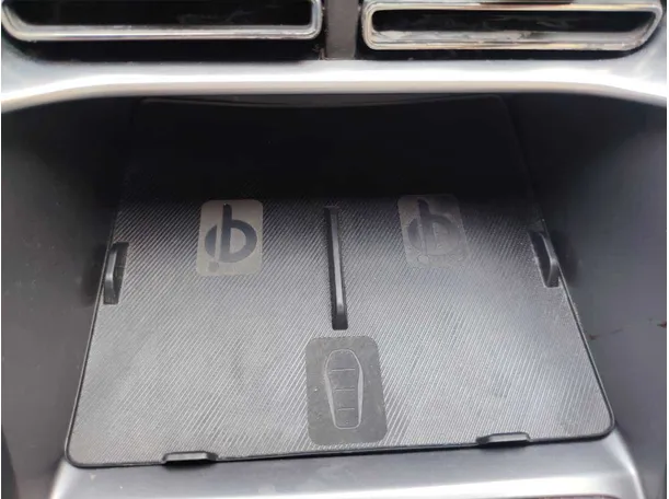 Car image 30
