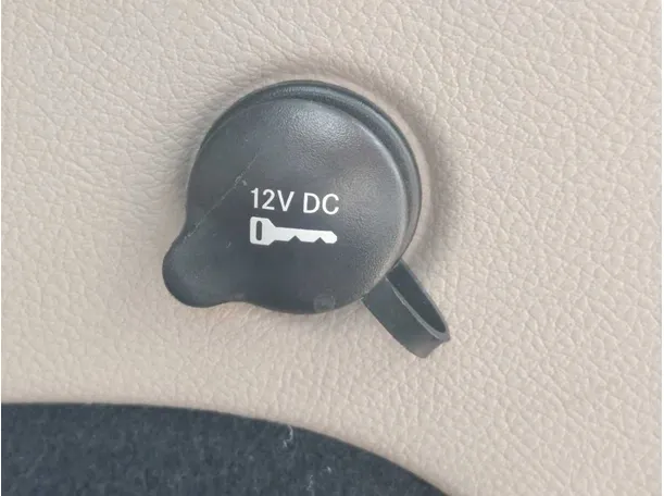 Car image 29