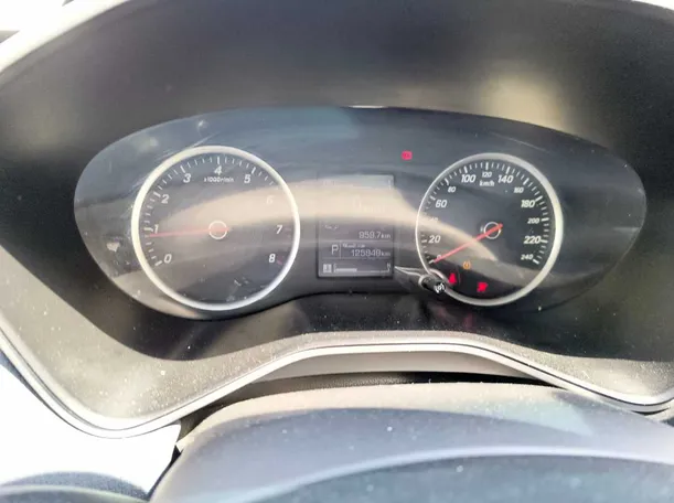 Car image 24