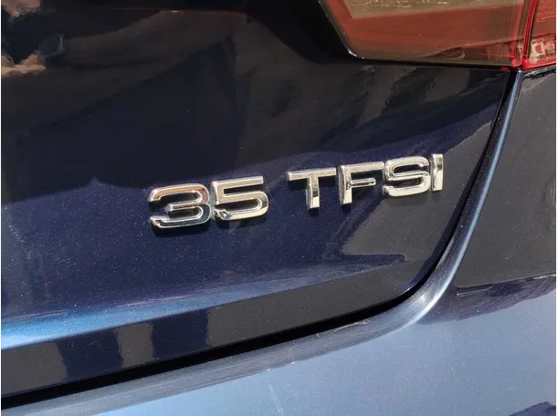 Car image 34
