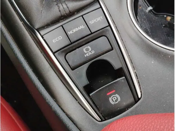 Car image 20