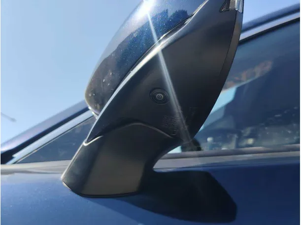 Car image 34
