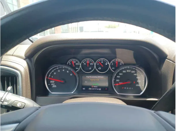 Car image 17