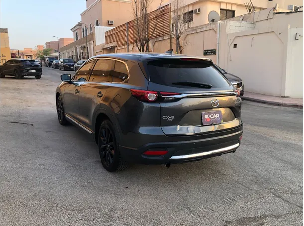 Car image 7