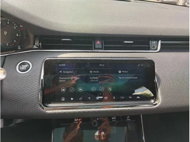 Car image 27