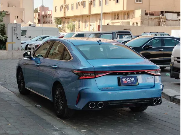 Car image 7