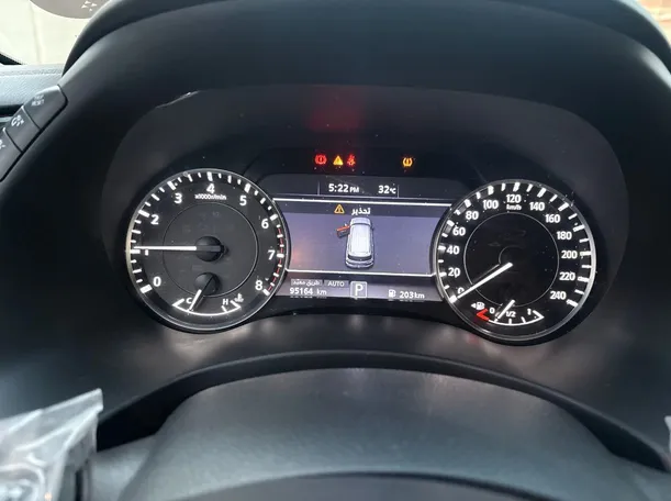 Car image 23