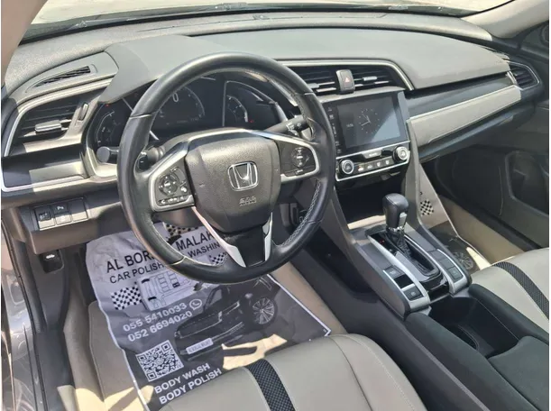 Car image 11