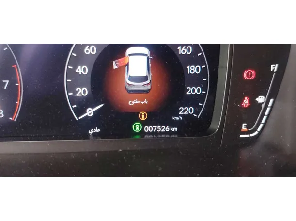 Car image 18