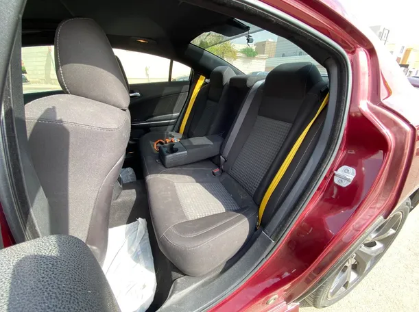 Car image 13