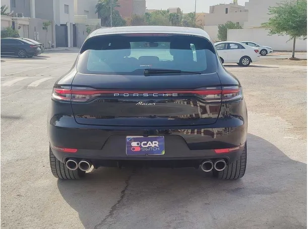 Car image 6