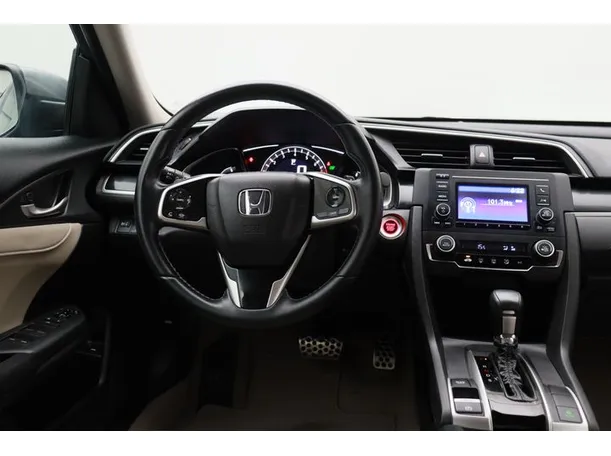 Car image 15