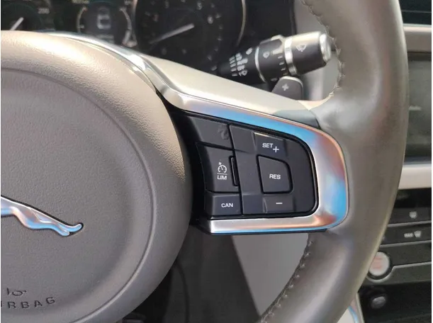 Car image 42