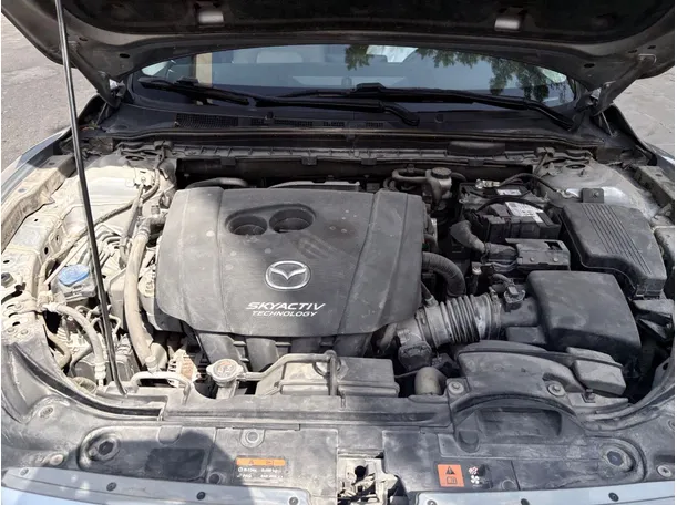 Car image 26