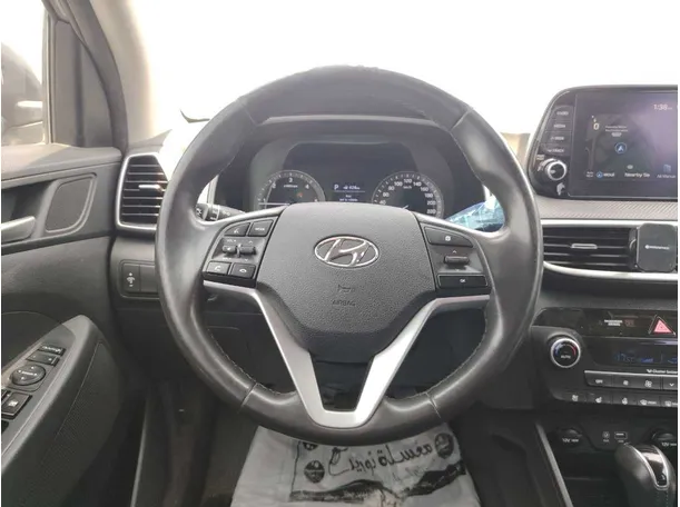 Car image 22