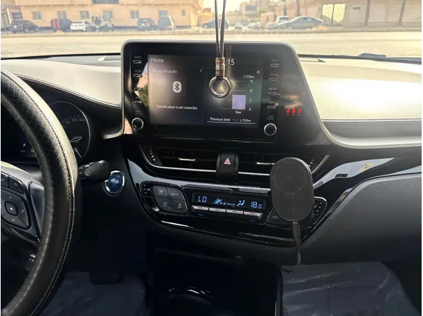 Car image 20