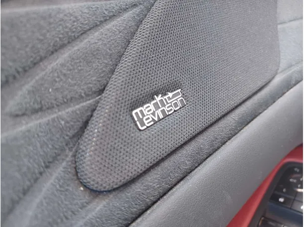 Car image 22