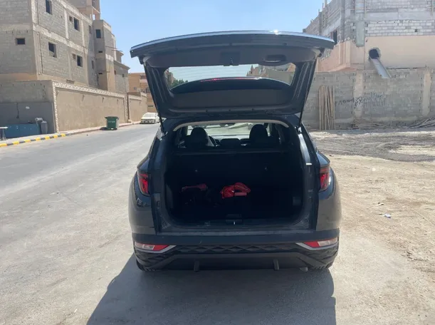 Car image 21
