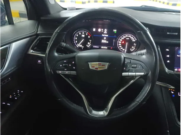 Car image 16