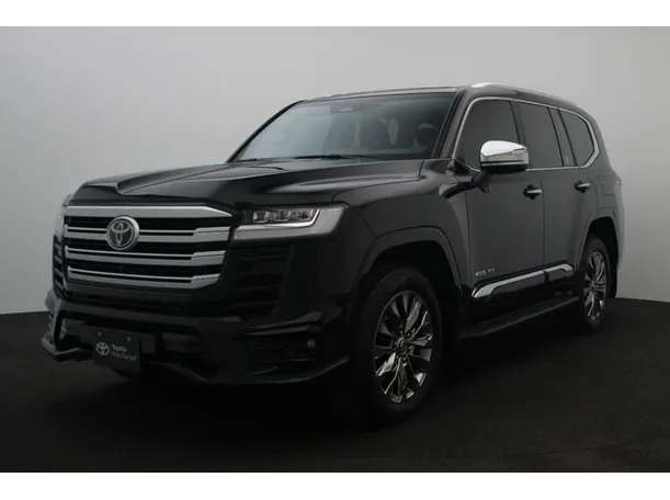 2025 تويوتا لاندكروزر في دبي