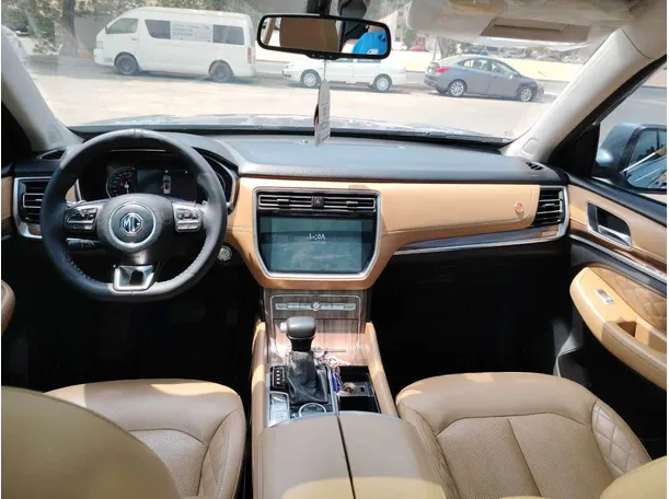Car image 21